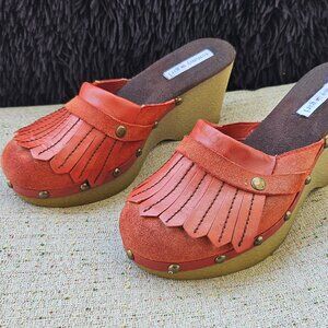 Tommy Women Shoes Wedge Heel Mule Studd Red Leather Fringe Shoes Size 7M